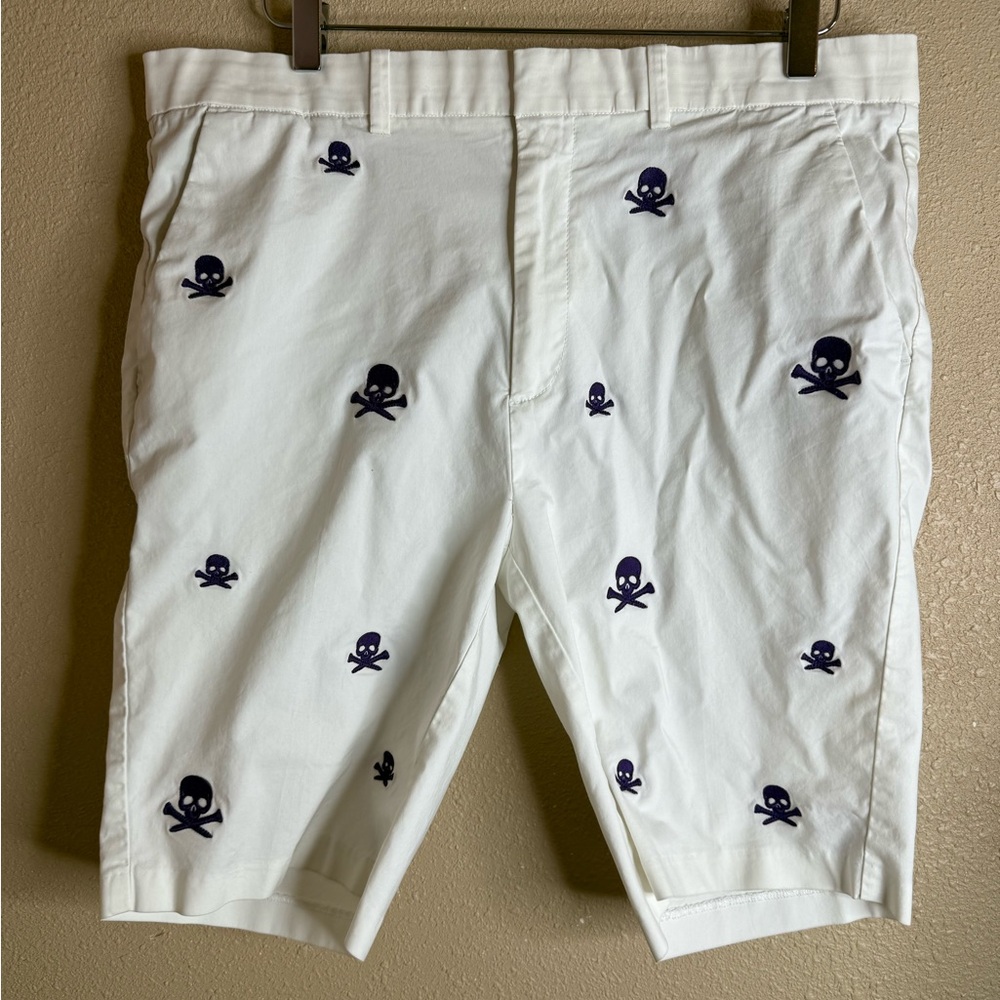 G/Fore G4 Skull & Tee's Golf Shorts Size 36 White Purple G4MF18B02